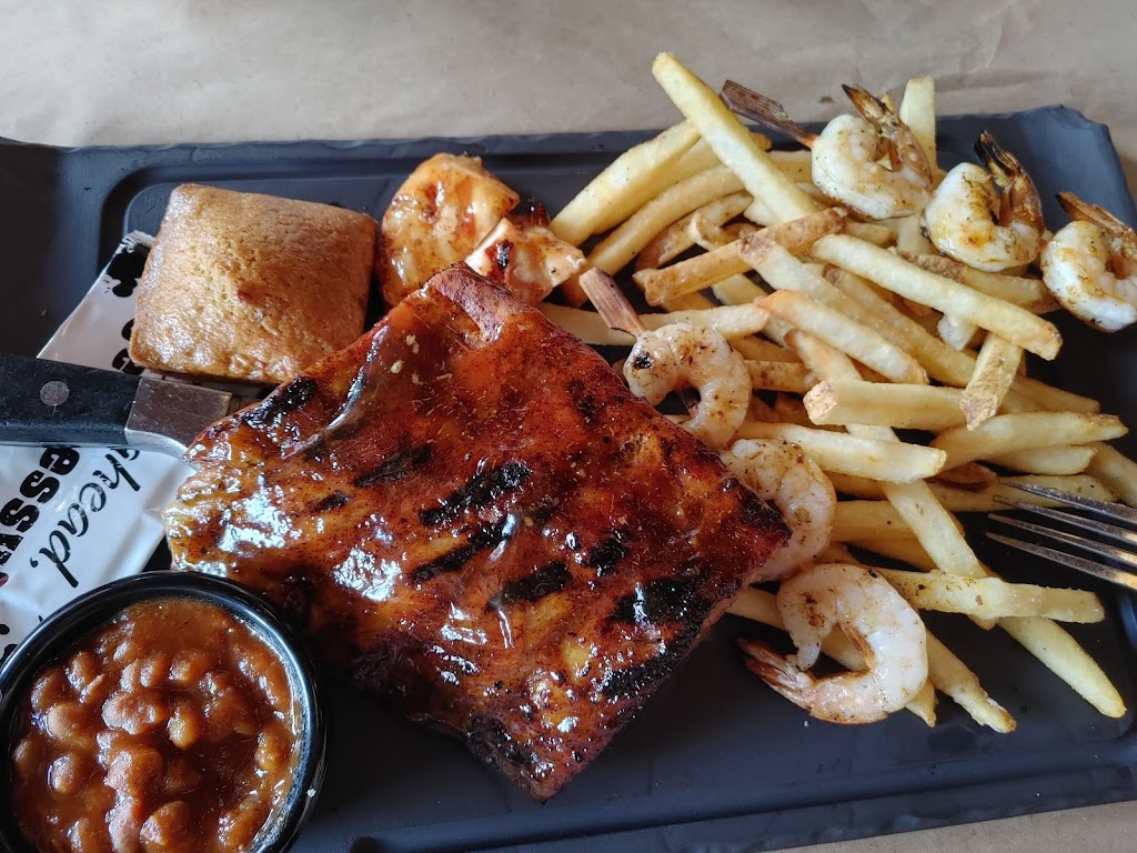 Montanas | 485 Wellington Rd, London, ON N6C 4R3, Canada | Phone: (519) 691-0209