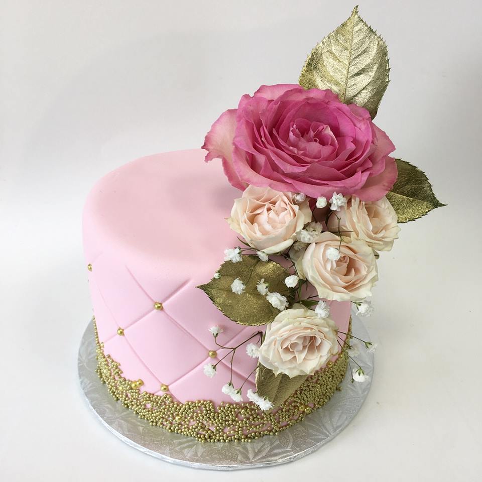 Gingers Cupcakes & Desserts | 14 Wellington St E, Aurora, ON L4G 1H5, Canada | Phone: (905) 841-4004