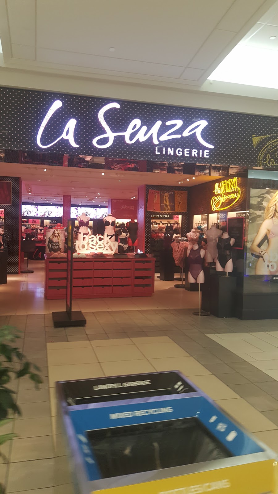 La Senza | 3625 Shaganappi Trail Northwest C011A, Shaganappi Trail NW, Calgary, AB T3A 0E2, Canada | Phone: (403) 247-5375