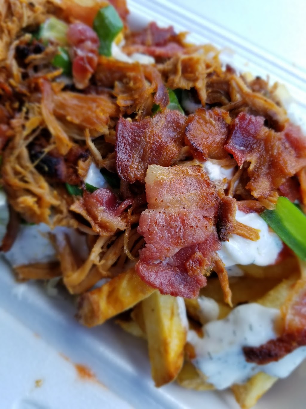 Hannahmans Roadside BBQ | 120 Donald St, Barrie, ON L4N 5G7, Canada | Phone: (705) 739-5396