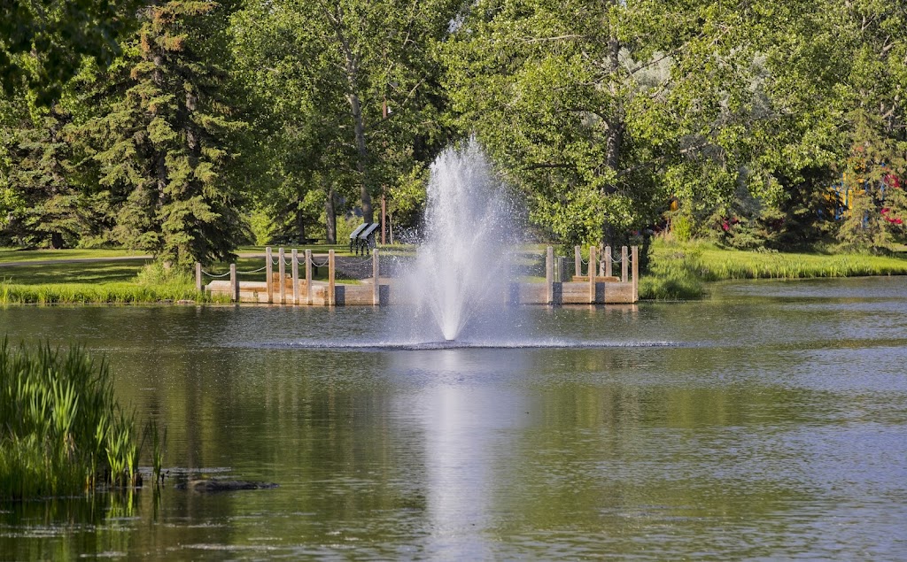 Red Deer Village | 5344 76 St Unit #347, Red Deer, AB T2P 2A6, Canada | Phone: (403) 340-0225