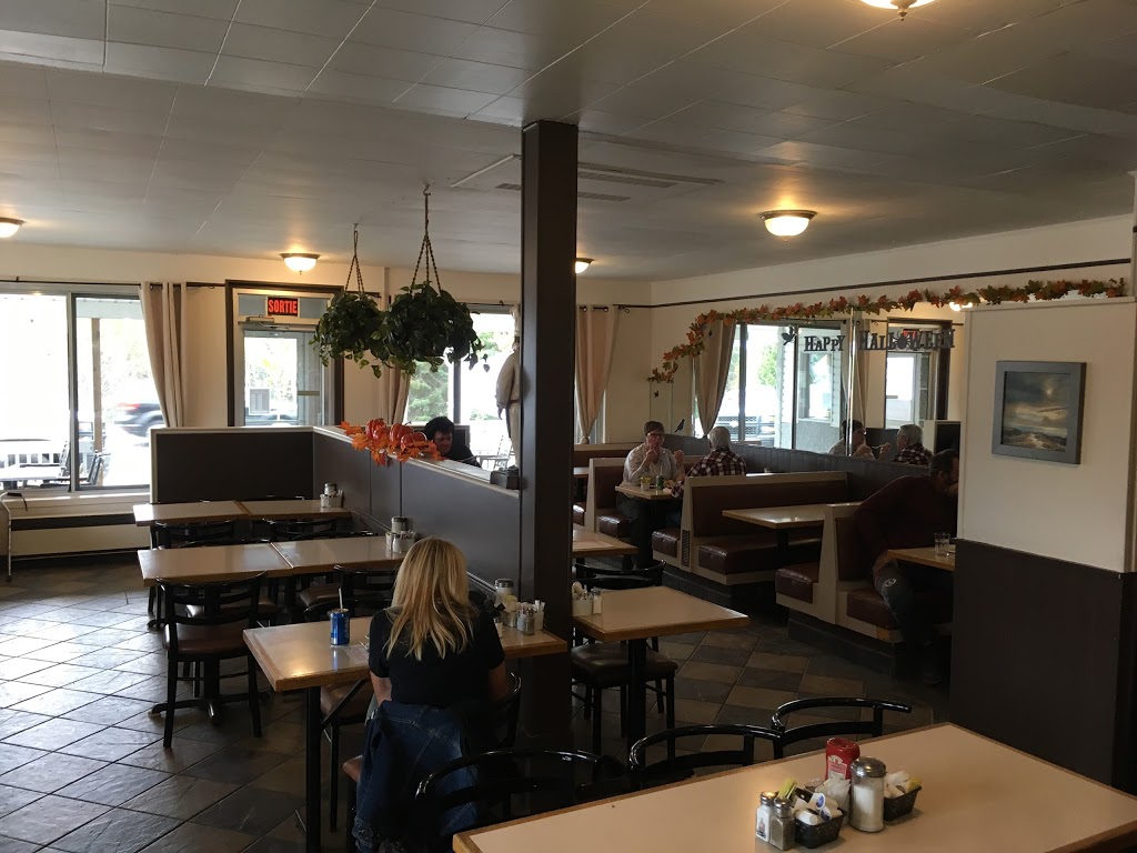 Restaurant Pizzeria Le Soleil de lAnnonciation | 805 Rue LAnnonciation S, Rivière-Rouge, QC J0T 1T0, Canada | Phone: (819) 275-1515