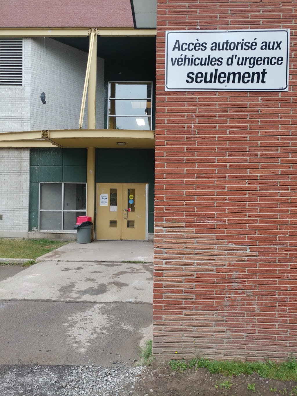 Club De Gymnastique Gymnamic | 3724, av des Églises, Charny, QC G6X 1X4, Canada | Phone: (418) 832-8322
