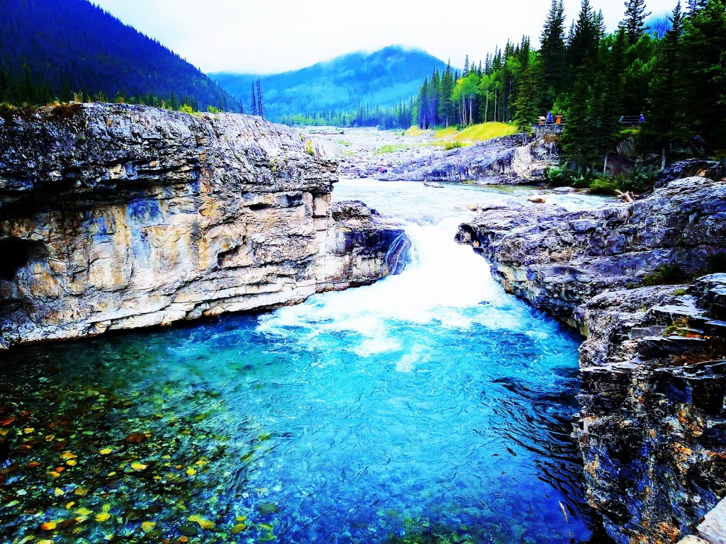 highlands Hideaway B&B | 3 Highlands Terrace, Bragg Creek, AB T0L 0K0, Canada | Phone: (403) 389-3981