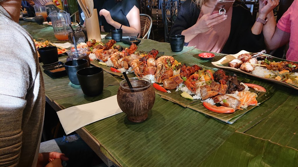 CASA manila | 879 York Mills Rd Unit #1, Toronto, ON M3B 1Y5, Canada | Phone: (416) 443-9654