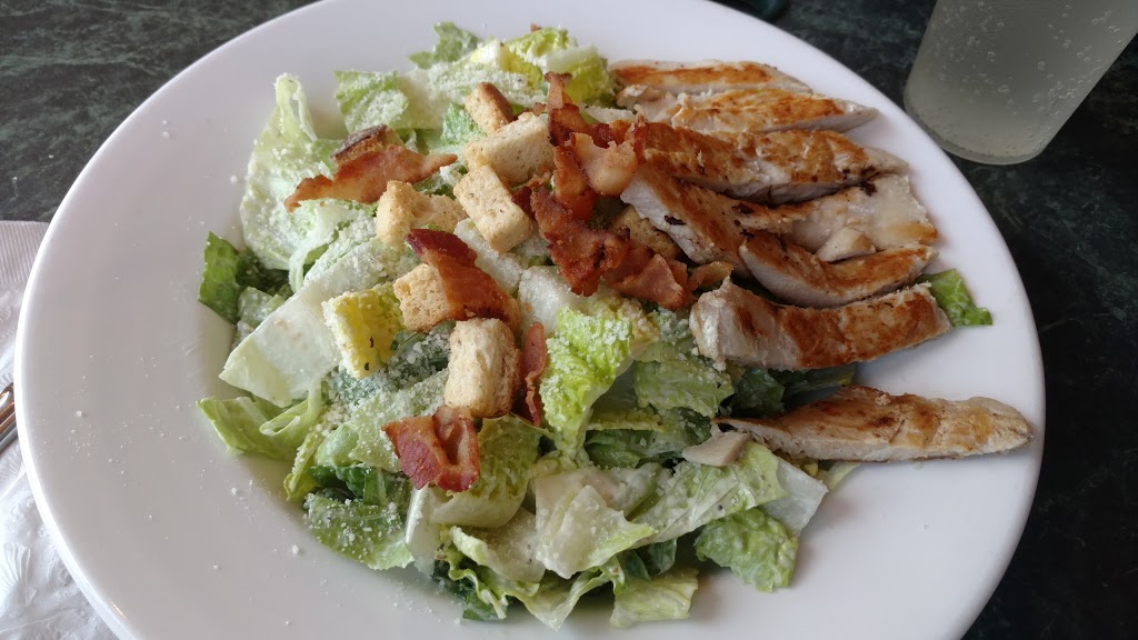 Harbour House Restaurant | 12233 Beecher St, Surrey, BC V4A 3A2, Canada | Phone: (778) 294-0089
