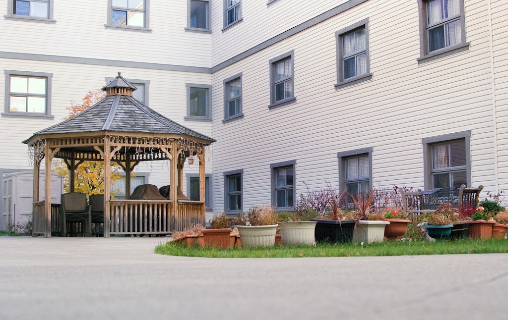 AgeCare Miller Crossing Long-Term Care Home | 14251 50 St NW, Edmonton, AB T5A 5J4, Canada | Phone: (780) 478-9212