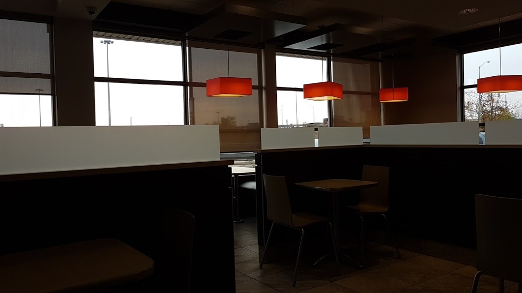 Wendys | 1530 North Service Rd W, Oakville, ON L6M 4A1, Canada | Phone: (905) 465-3989