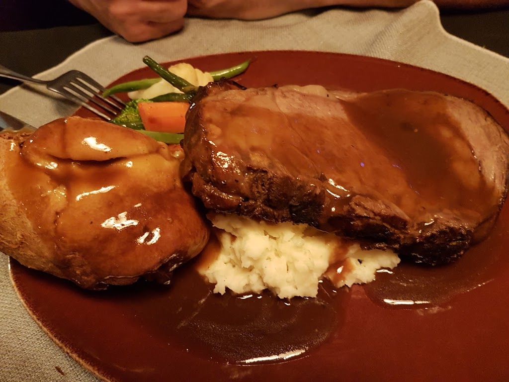 Davids Restaurant | 20 Shamrock Rd, Erin, ON N0B 1T0, Canada | Phone: (519) 833-5085
