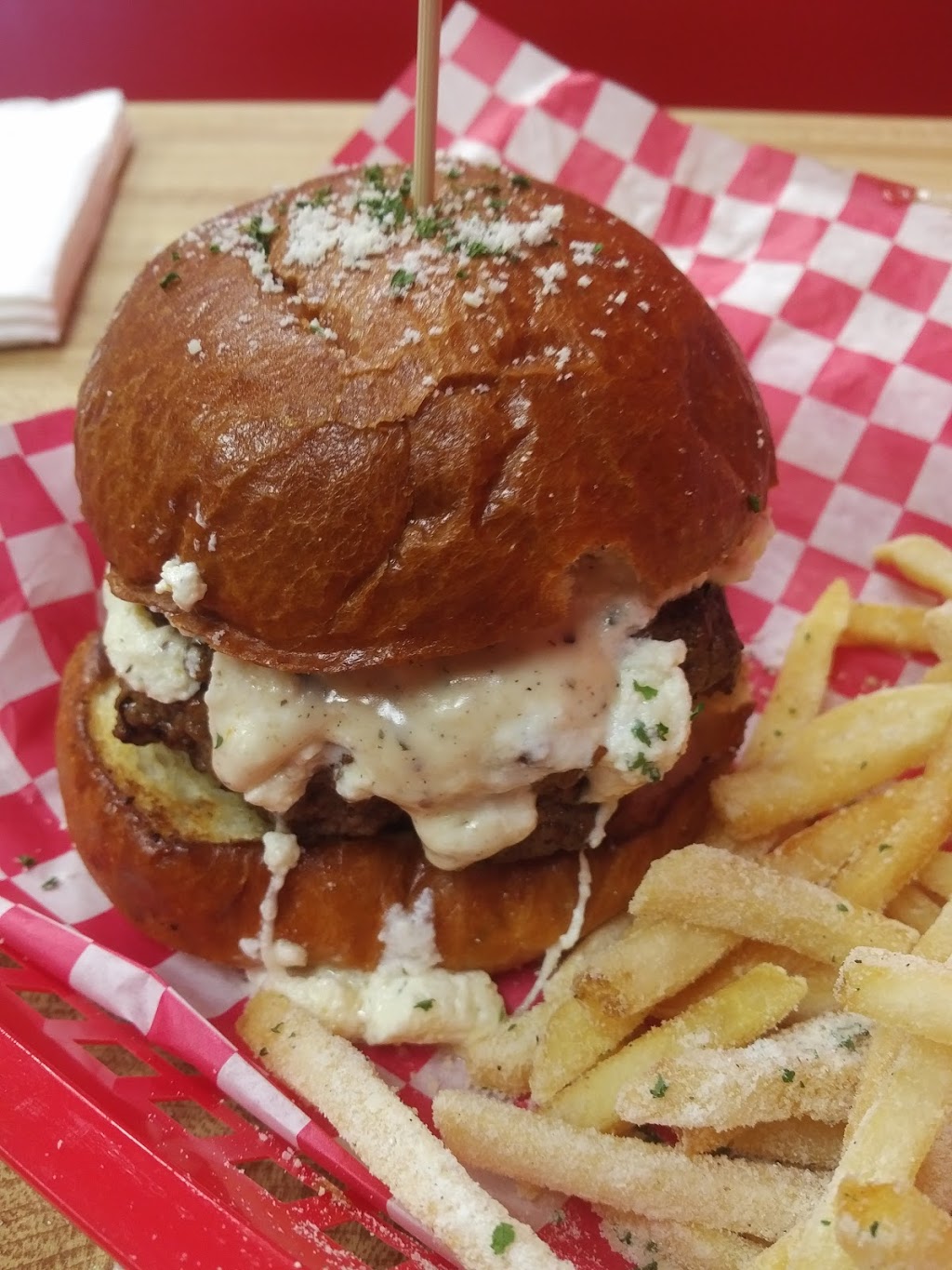 Rock Burger | 8529 Niagara Falls Blvd, Niagara Falls, NY 14304, USA | Phone: (716) 299-0395