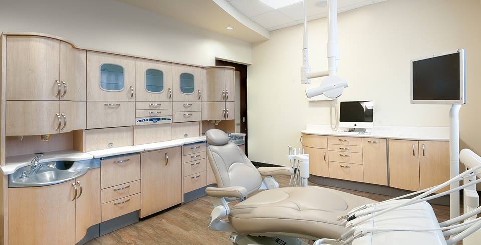 Dederich Dental Clinic - Periodontics | Magrath Business Centre, 14127 23 Ave NW Suite: #304, Edmonton, AB T6R 0G4, Canada | Phone: (780) 757-7790