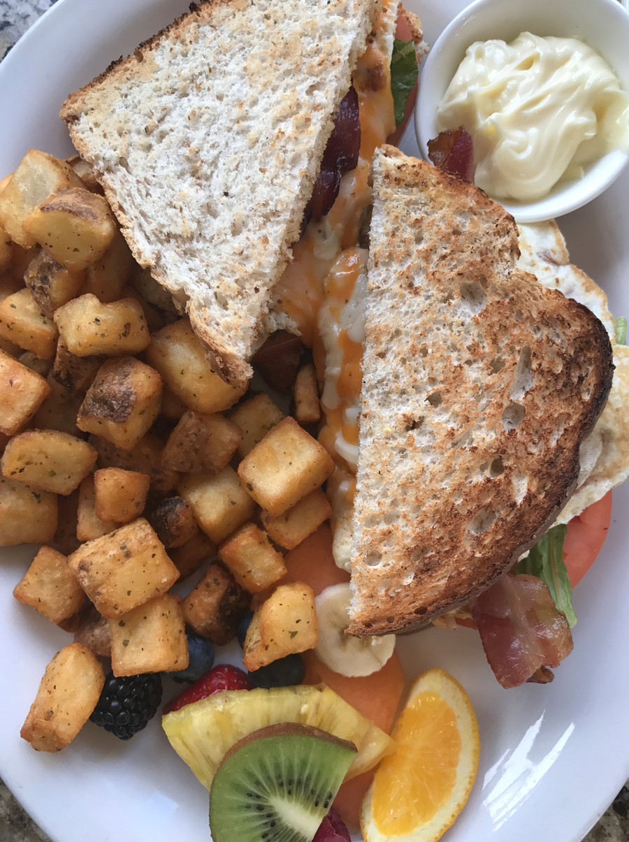 Cafe Limoncello | 226 Ottawa St N, Hamilton, ON L8H 3Z6, Canada | Phone: (905) 549-3556