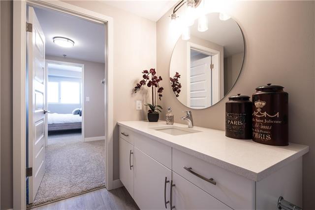 Laraib Realty | 92 Bluemeadow Road, Winnipeg, MB R3Y 0J9, Canada | Phone: (204) 296-2686