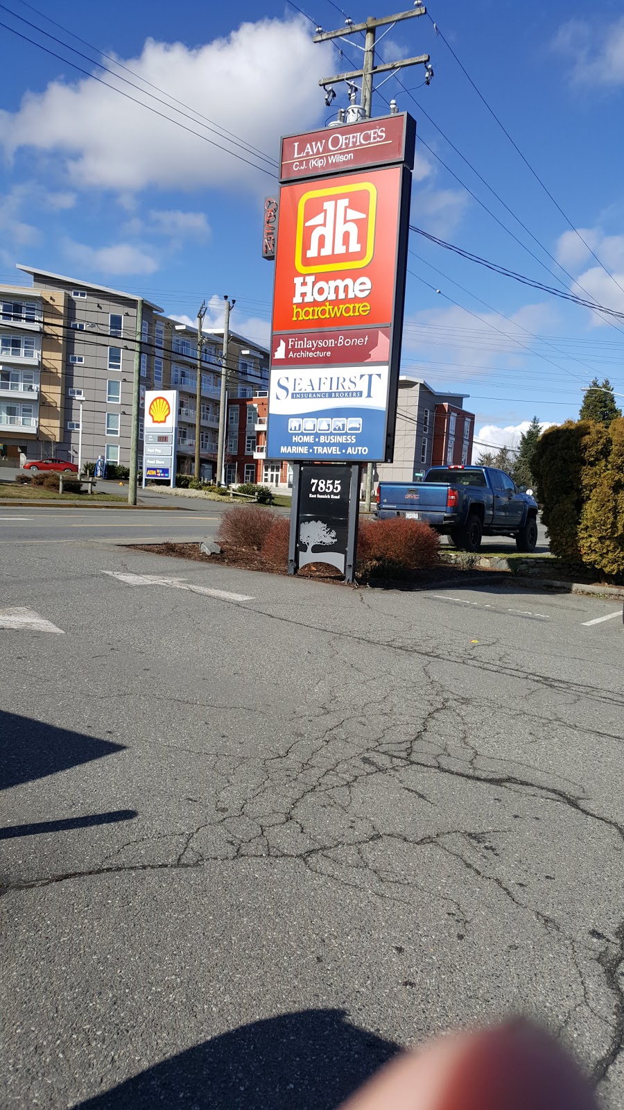 Central Saanich Home Hardware | 7855 E Saanich Rd #7, Saanichton, BC V8M 2B3, Canada | Phone: (250) 652-2200