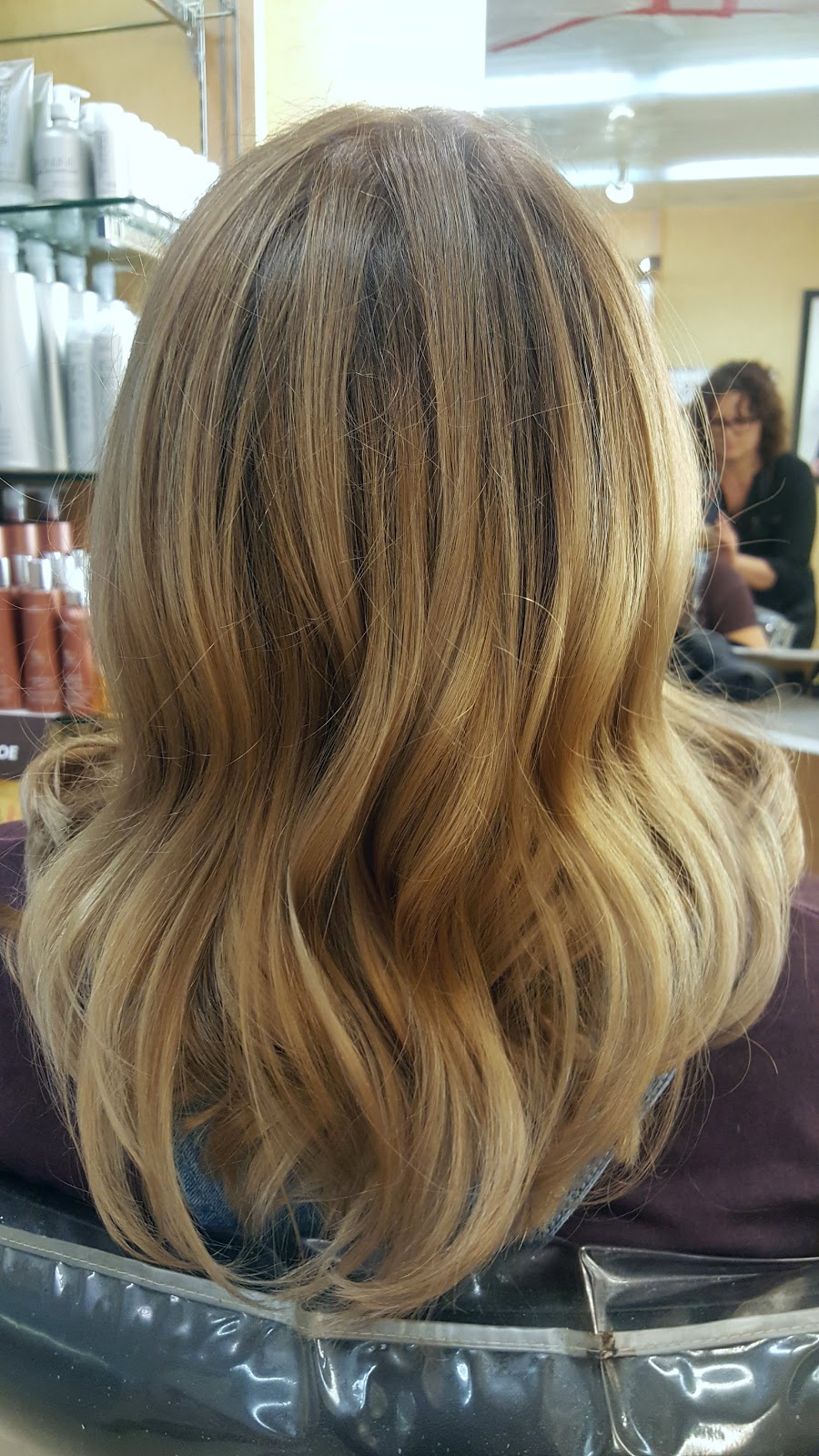 Regis Salon | 2965 Gordon Rd #755, Regina, SK S4S 6H7, Canada | Phone: (306) 586-9009