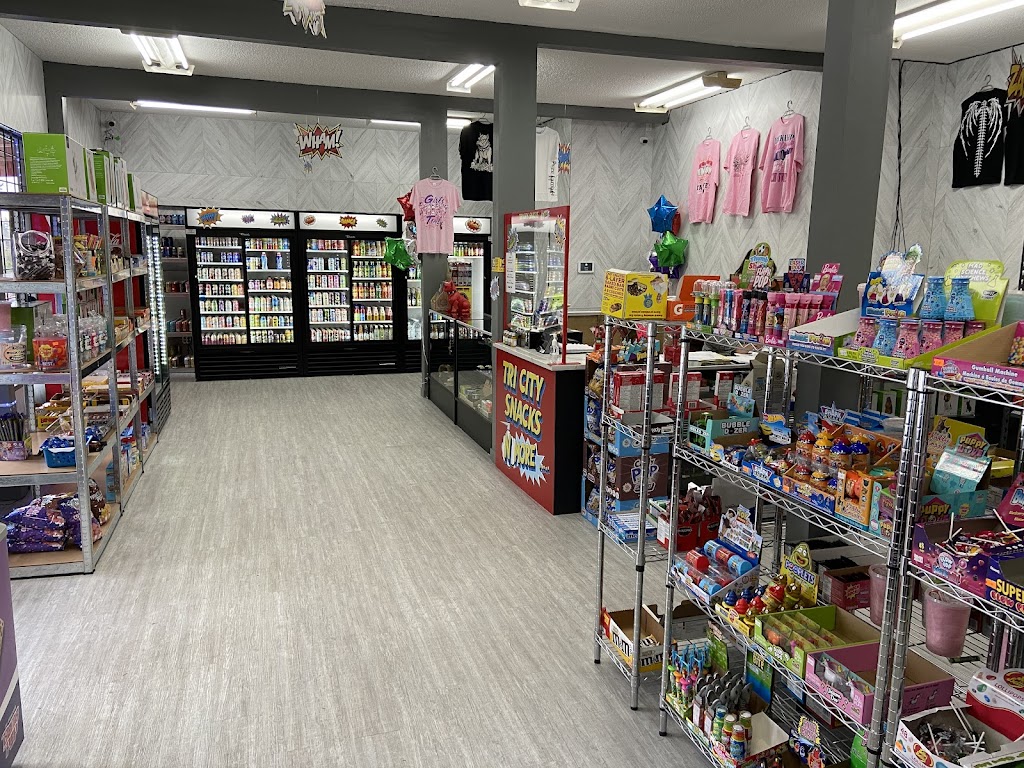 Tri City Snacks N More | 642 Schoolhouse St, Coquitlam, BC V3J 5P9, Canada | Phone: (604) 931-4808