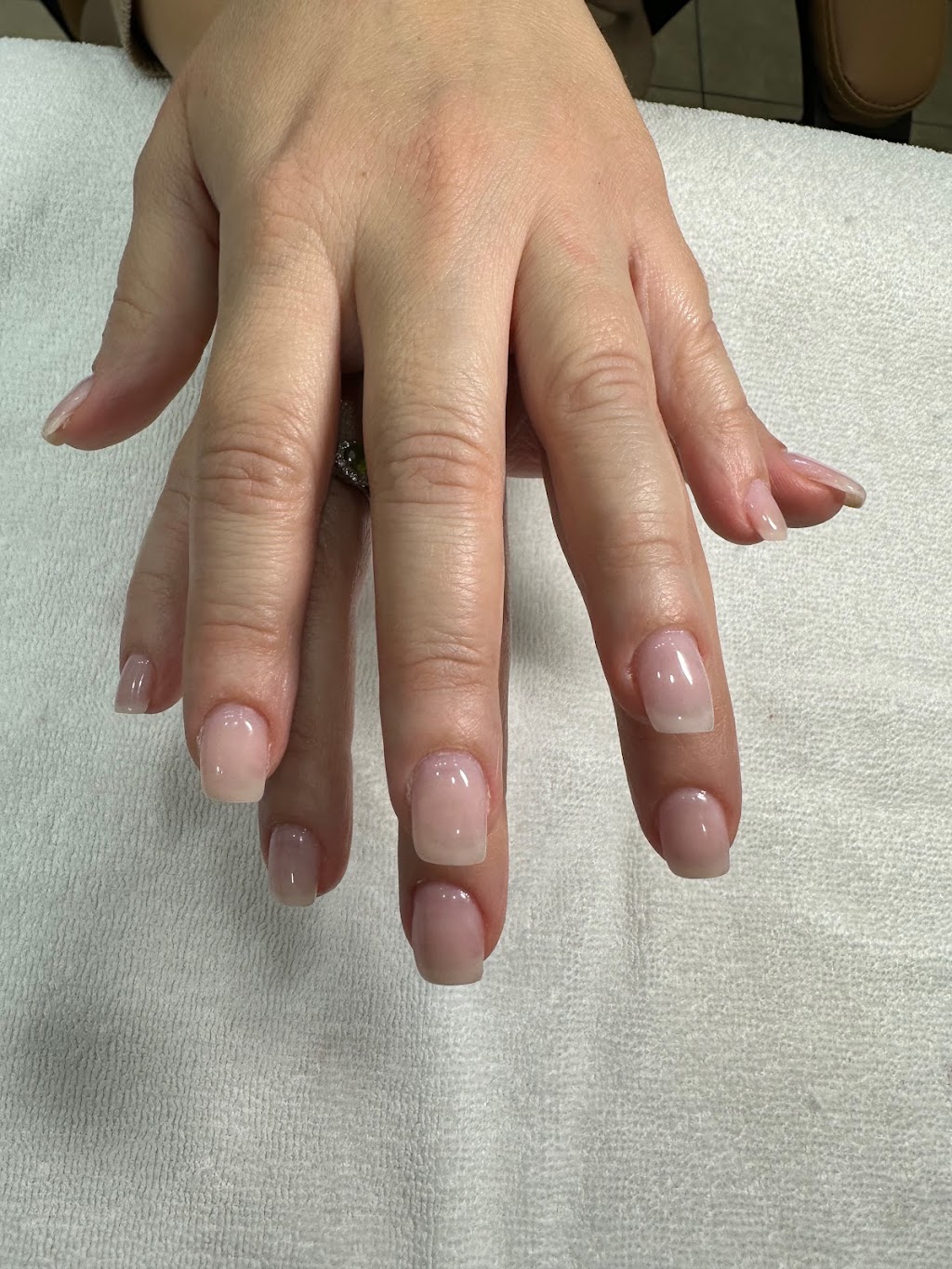 Ongles Happy Spa | 50 Bd Saint-Charles, Beaconsfield, QC H9W 3P3, Canada | Phone: (514) 426-2562