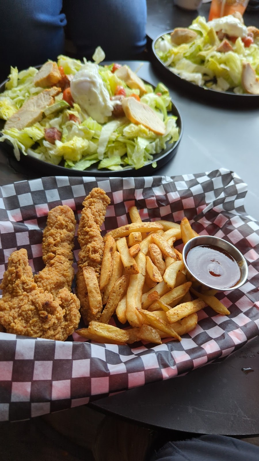 Bar des Pionniers | 1006 QC-117, Mont-Blanc, QC J0T 1J2, Canada | Phone: (819) 688-2444
