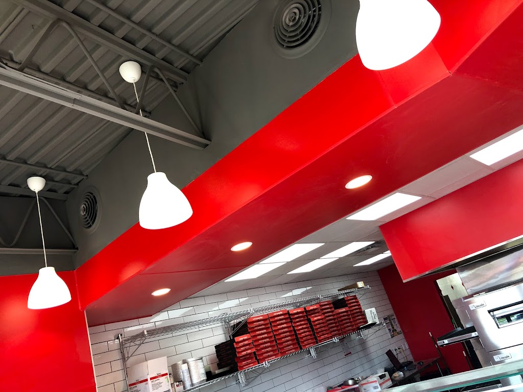 Pizza Hotline | 2795 Pembina Hwy, Winnipeg, MB R3T 2H5, Canada | Phone: (204) 222-2222