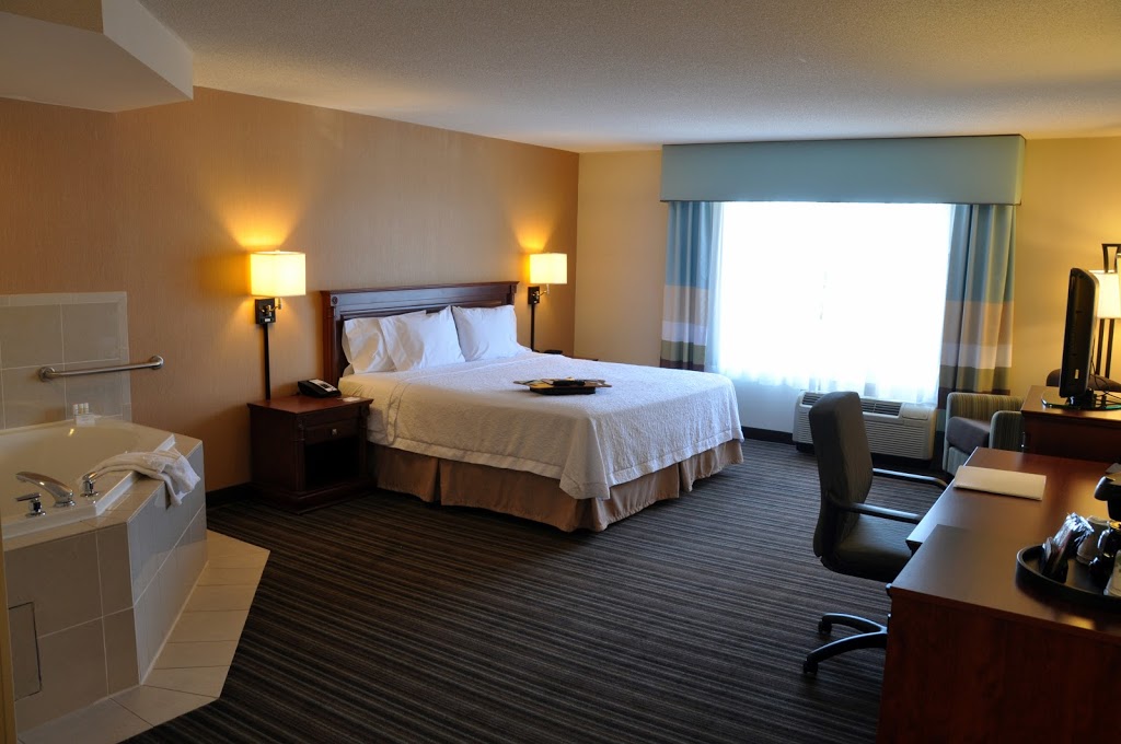 Hampton Inn & Suites by Hilton Toronto Airport | 3279 Caroga Dr, Mississauga, ON L4V 1A3, Canada | Phone: (905) 671-4730