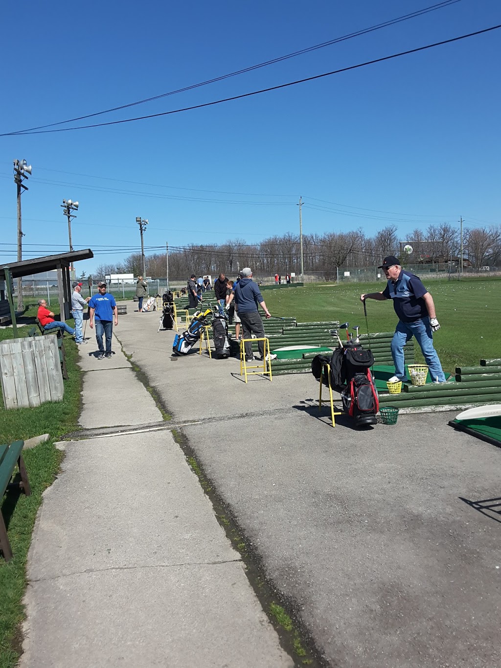 Pyramid Golf Academy | 22 Green Mountain Rd E, Stoney Creek, ON L8J 2W4, Canada | Phone: (289) 925-7885
