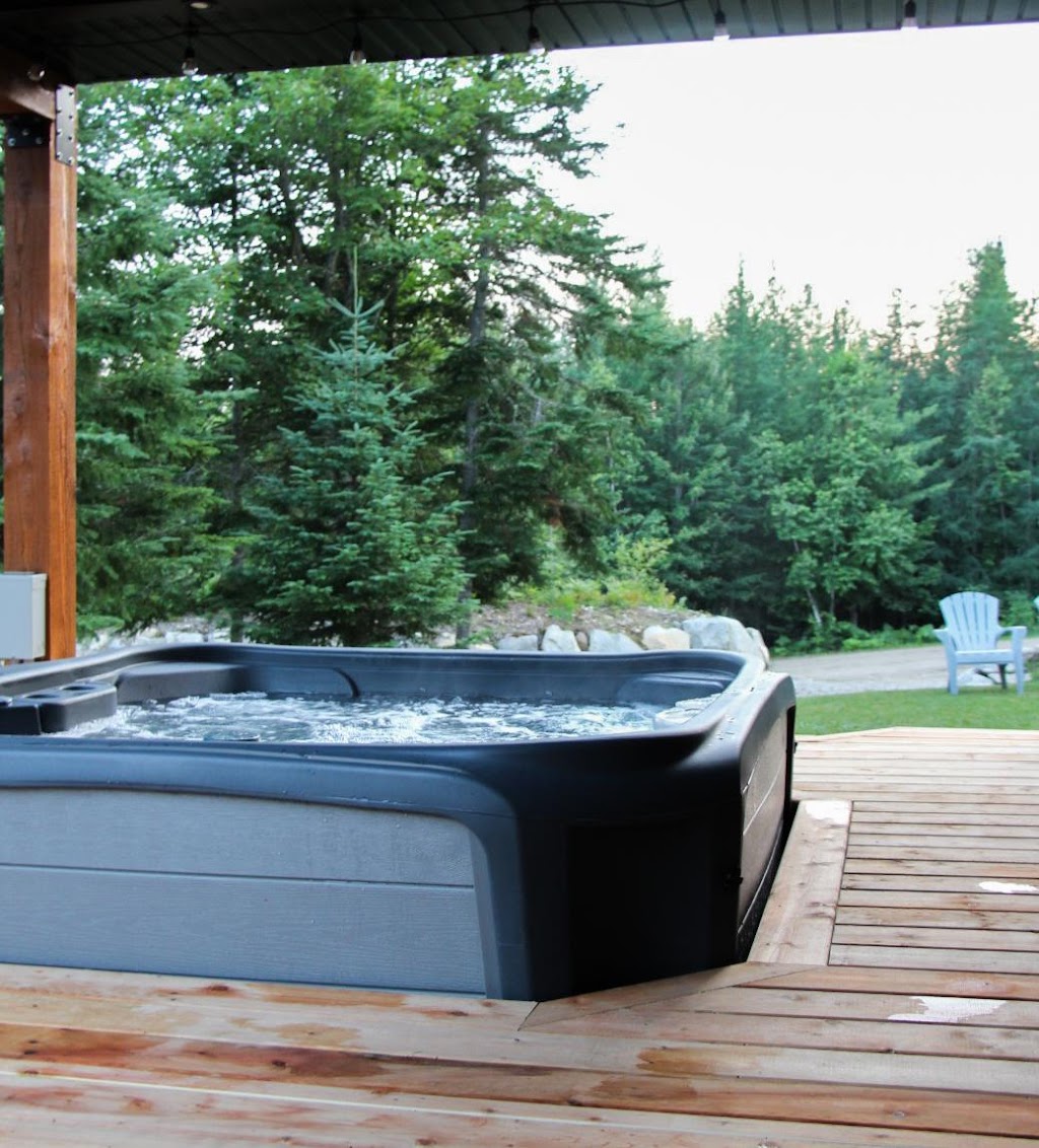Chalet Royal | 50 Rue Boise-Royal, Saint-Côme, QC J0K 2B0, Canada | Phone: (514) 503-9314