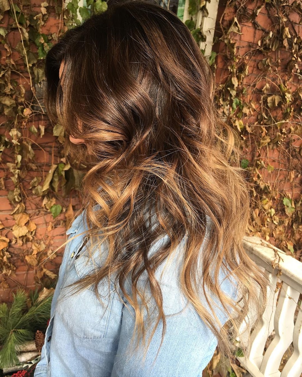 Elan Vitale Salon and Day Spa | 172 W Main St, Welland, ON L3C 5A2, Canada | Phone: (905) 732-4127