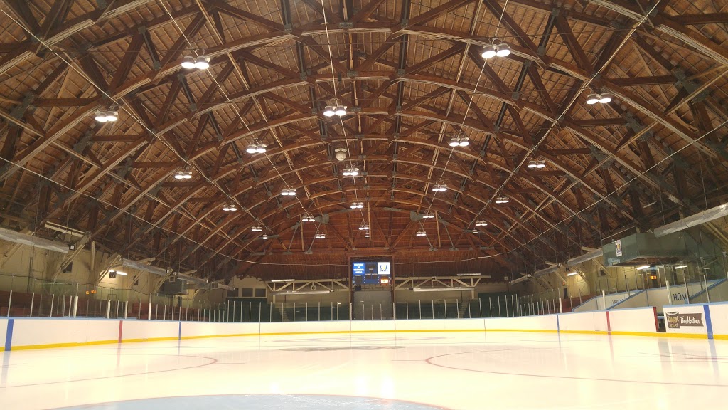 Brampton Memorial Arena | 69 Elliott St, Brampton, ON L6Y 1W2, Canada | Phone: (905) 874-2874