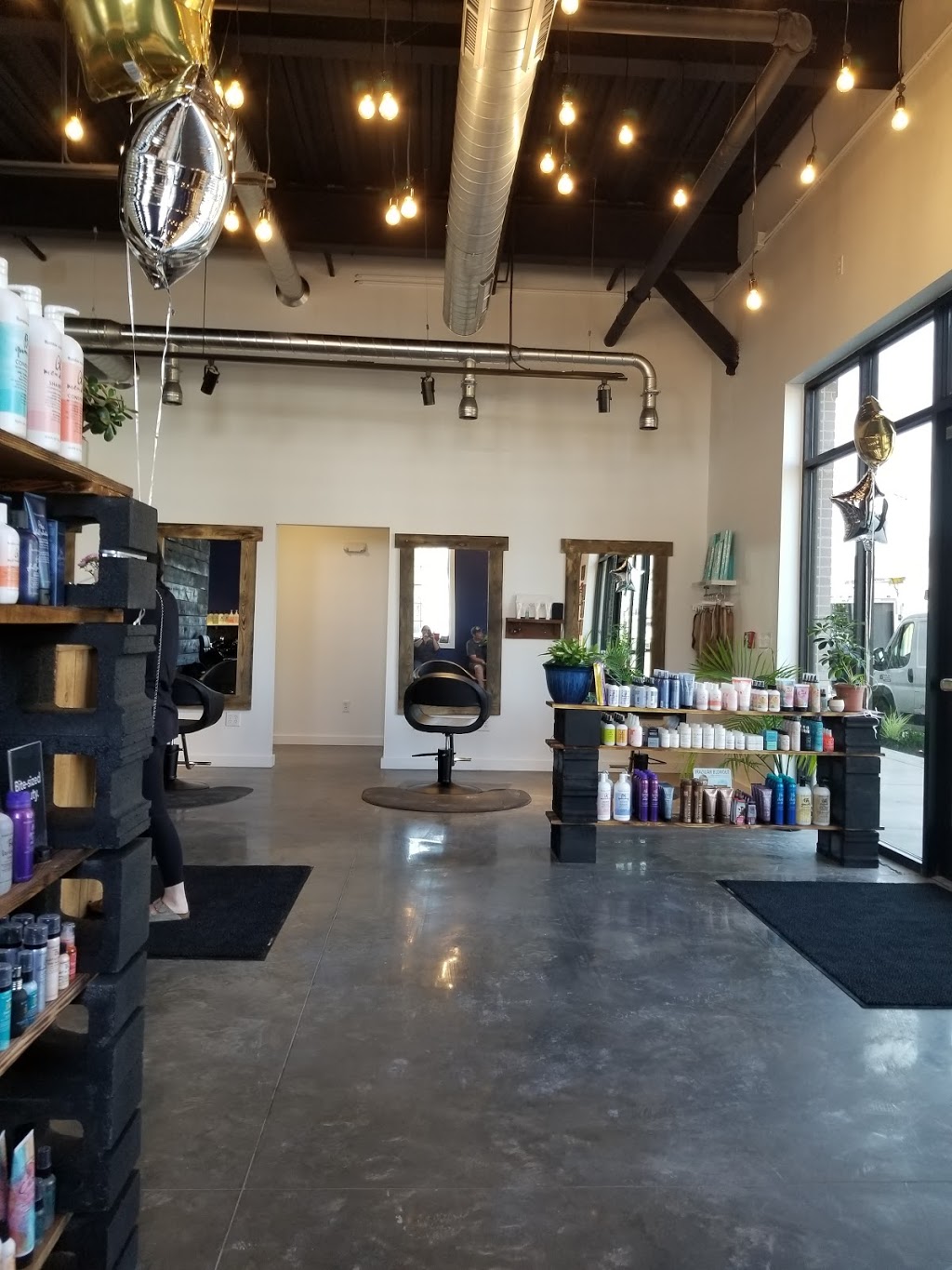 Jennifer Julia Salon | 55 Chicago St, Buffalo, NY 14204, USA | Phone: (716) 882-1561