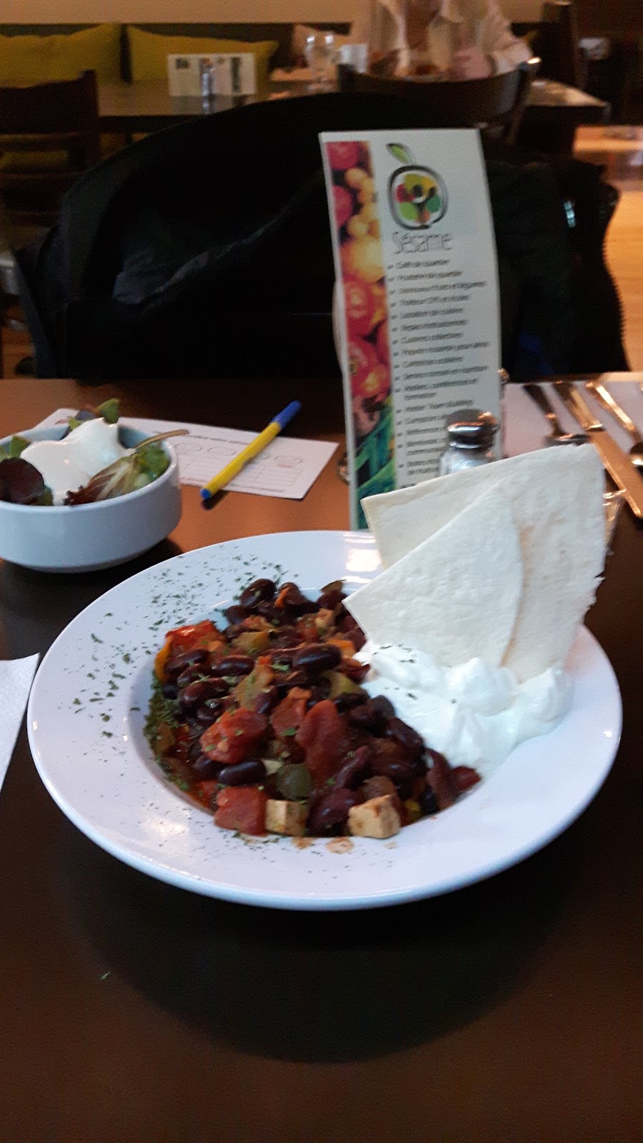 Sesame & Ambroisie Traiteur | 8628 Rue Hochelaga, Montréal, QC H1L 2M4, Canada | Phone: (514) 493-7656