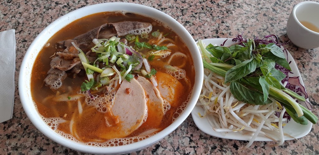 Pho Xyclo Vietnamese Restaurant | 6175 Dunn St, Niagara Falls, ON L2G 2P4, Canada | Phone: (905) 353-8472