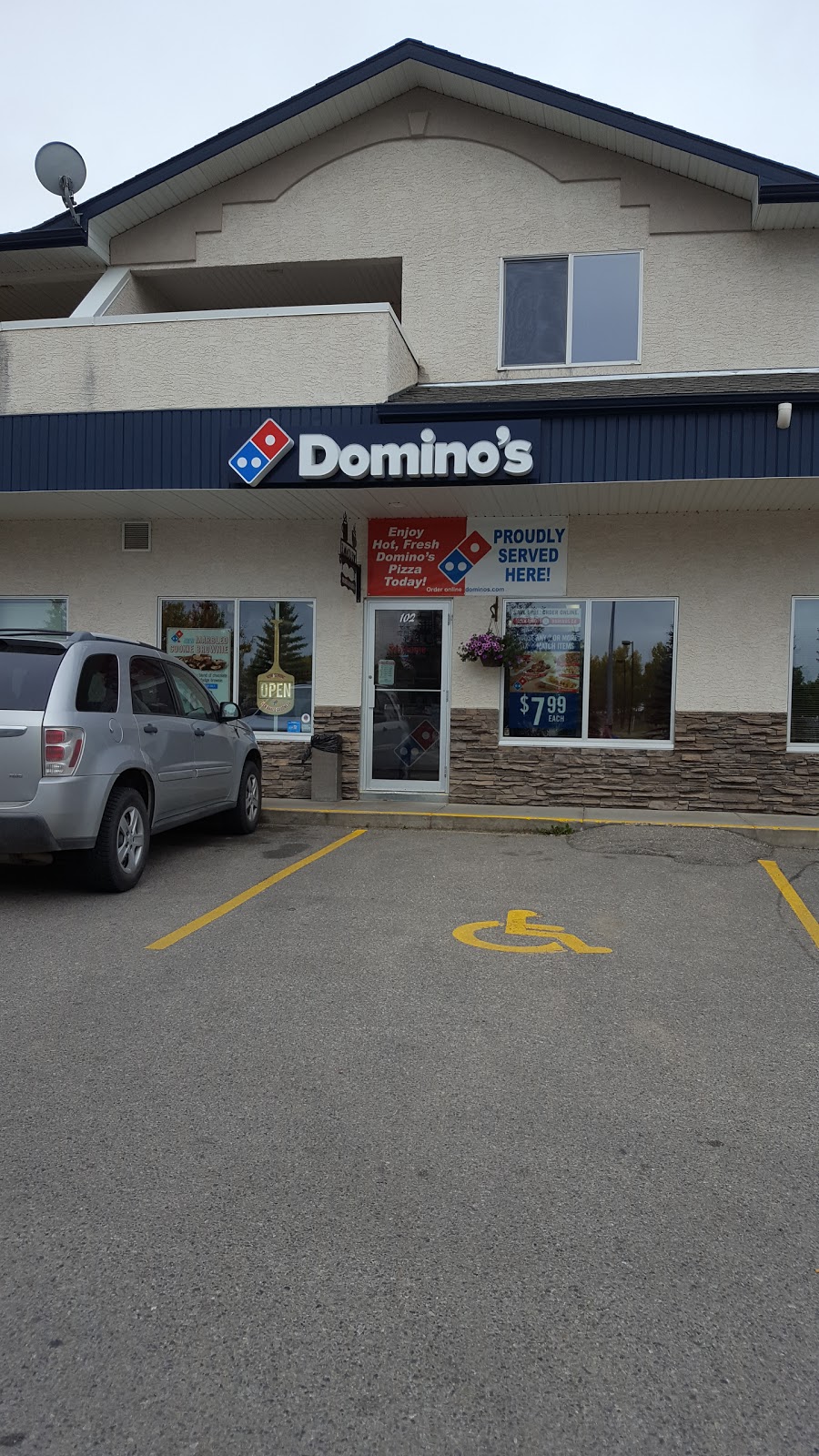 Dominos Pizza | 95 Brent Blvd Unit #102, Strathmore, AB T1P 1V3, Canada | Phone: (403) 901-6001