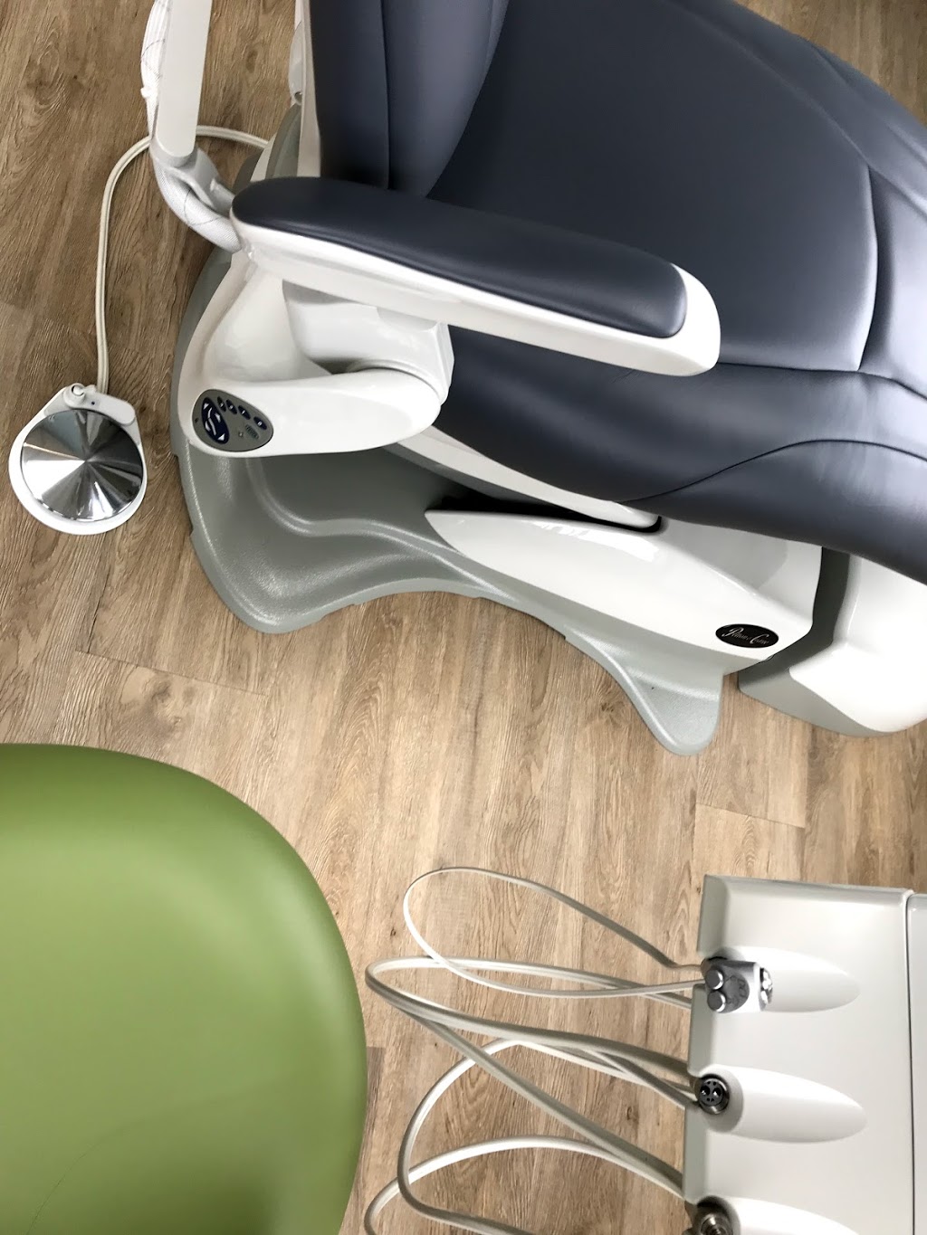 Fairmount Dental | 9825 Fairmount Dr SE #205, Calgary, AB T2J 0R9, Canada | Phone: (403) 454-0054