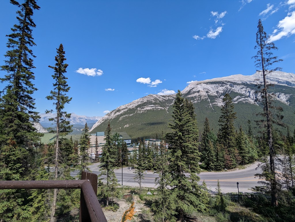 Banff Upper Hot Springs Cafe Inc | 1 Mountain Ave, Banff, AB T1L 1K2, Canada | Phone: (403) 760-3344
