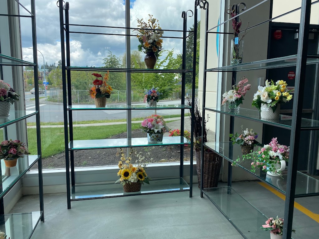 MCC Centre Thrift Shop | 33933 Gladys Ave, Abbotsford, BC V2S 2E8, Canada | Phone: (604) 854-2062