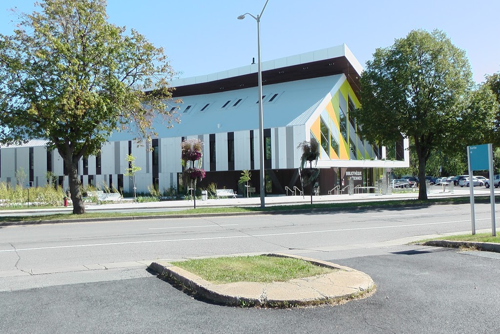 Bibliothèque de Varennes | 2221 Boulevard René-Gaultier, Varennes, QC J3X 1E3, Canada | Phone: (450) 652-3949
