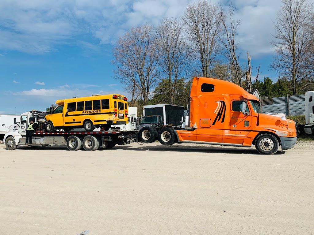 R/TVIP REMORQUAGE ET TRANSPORT | 4420 Chemin Bellerive, Carignan, QC J3L 3P9, Canada | Phone: (514) 781-9321