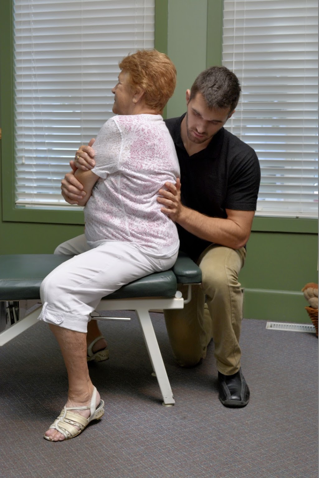 Chiropraticien Clinique Chiropratique Dr Auston Jardine | 930 Rue Notre Dame E, Victoriaville, QC G6P 4B8, Canada | Phone: (819) 740-5152