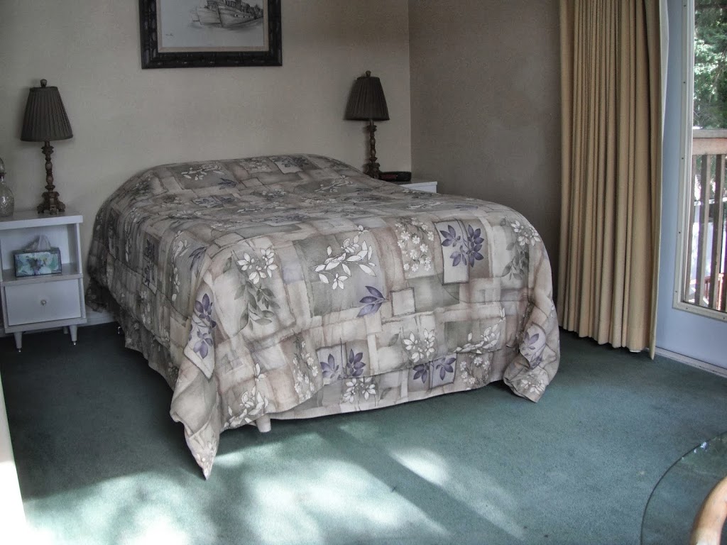 Page Point Inn | 4760 Brenton Page Rd, Ladysmith, BC V9G 1L7, Canada | Phone: (250) 245-2312