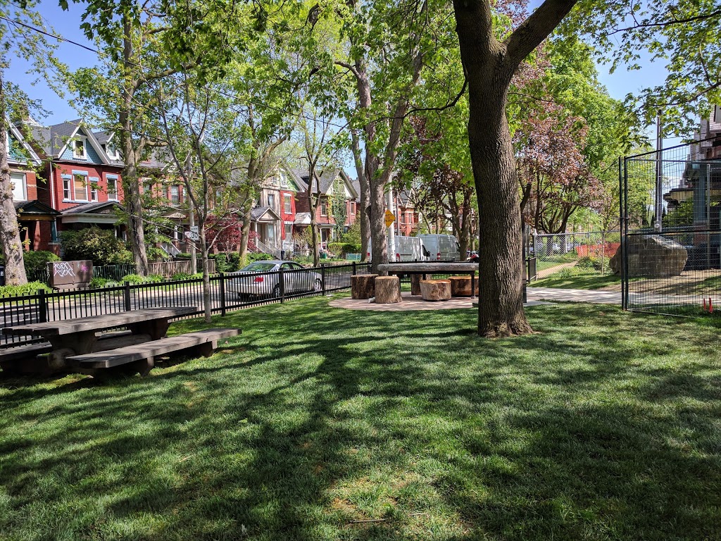Margaret Fairley Park | 100 Brunswick Ave, Toronto, ON M5S 2L7, Canada | Phone: (416) 338-4386