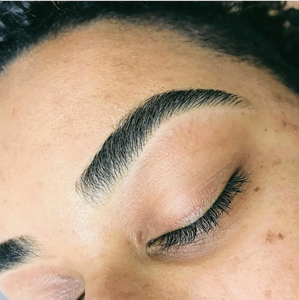 WAXXED Brows & Body Kitchener | hair care | 126 Tristan Cres, Breslau, ON N0B 1M0, Canada | 2265019847 OR +1 226-501-9847