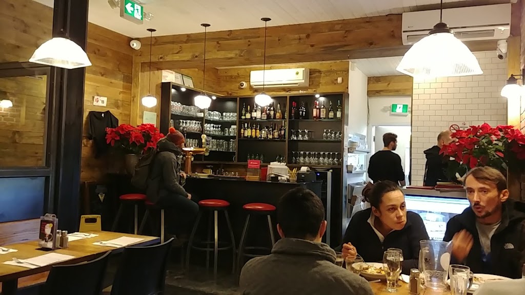 Poutineville | 1348 Rue Beaubien E, Montréal, QC H2G 3A7, Canada | Phone: (514) 544-8800