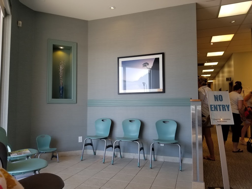 Streetsville Medical Centre | 5425 Creditview Rd #8, Mississauga, ON L5V 2P3, Canada | Phone: (905) 826-1164