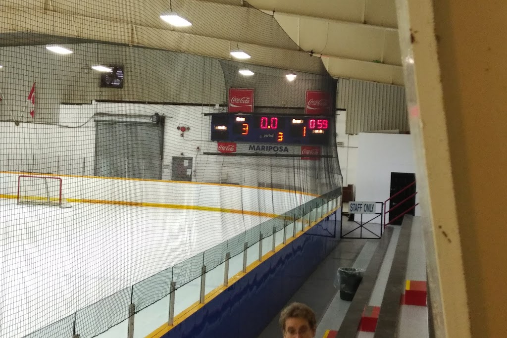 Oakwood Arena & Ice Rink | 1010 Eldon Rd, Oakwood, ON K0M 2M0, Canada | Phone: (705) 953-9822