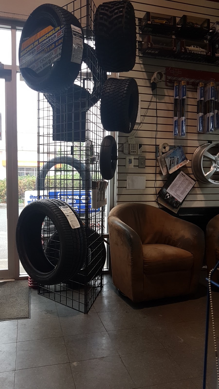 Big O Tires | 20214 Lougheed Hwy, Maple Ridge, BC V2X 2P7, Canada | Phone: (604) 465-7822