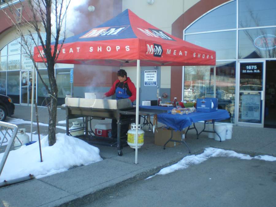 Hannigans Paint And Decor | 1675 32 Ave NE, Calgary, AB T2E 7Z5, Canada | Phone: (403) 291-1638