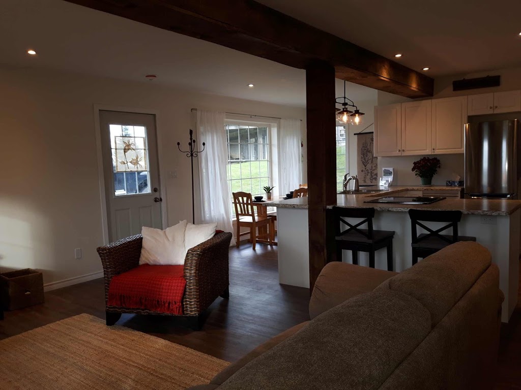 Brookside Cottage | 527342 Side Rd 5, Mulmur, ON L9V 2V9, Canada | Phone: (416) 557-7427