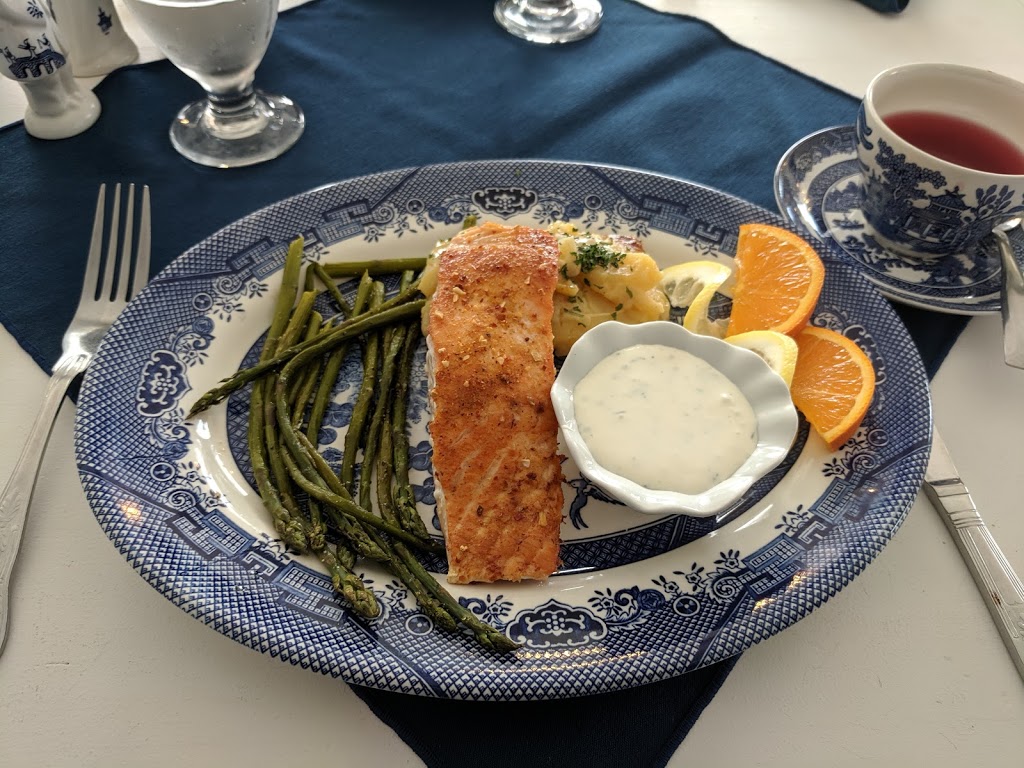 Blue Willow Tea Shop | 900 Bay St, Gravenhurst, ON P1P 1Z9, Canada | Phone: (705) 687-2597