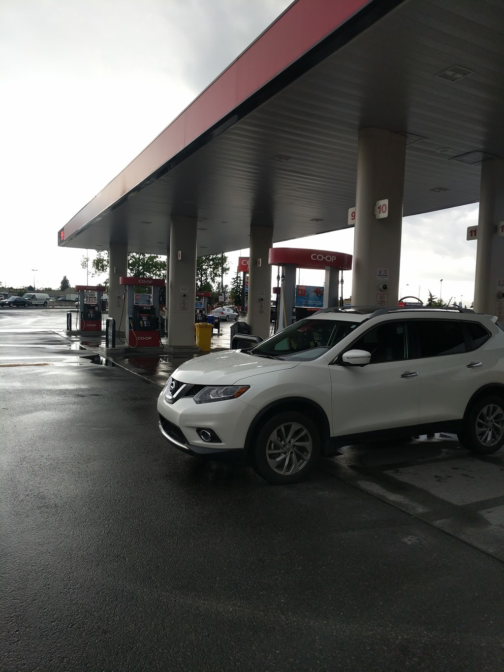 Forest Lawn Co-op Gas Bar | 3330 17 Ave SE, Calgary, AB T2A 0P9, Canada | Phone: (403) 299-4371
