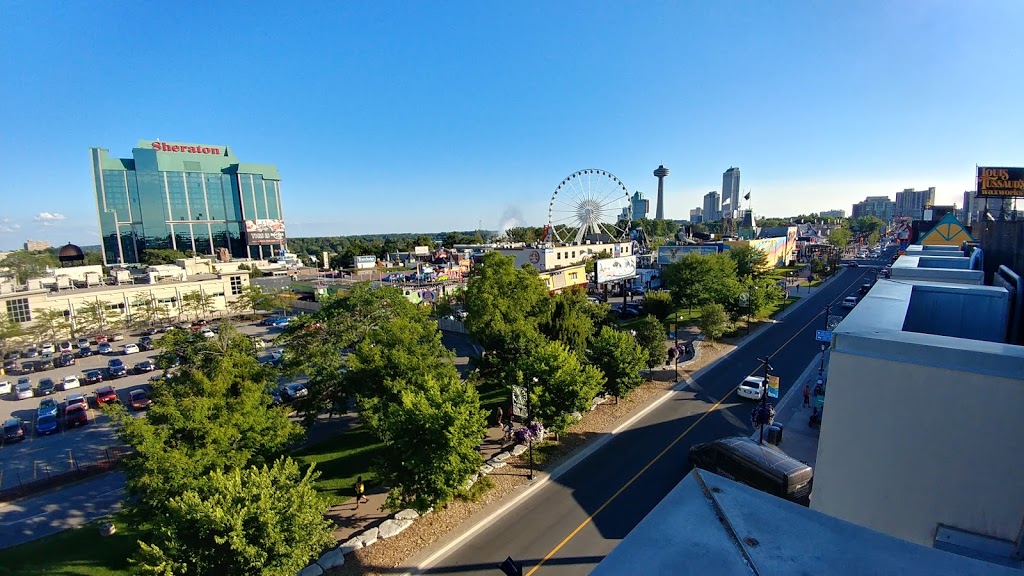 Days Inn by Wyndham Niagara Falls Clifton Hill Casino | 5657 Victoria Ave, Niagara Falls, ON L2G 3L5, Canada | Phone: (905) 356-2461